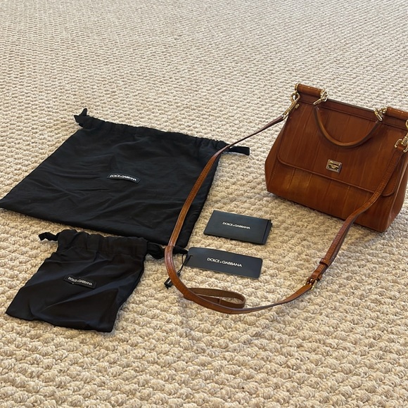 Dolce &  Gabbana hand bag, crossbody bag. - Picture 2 of 5